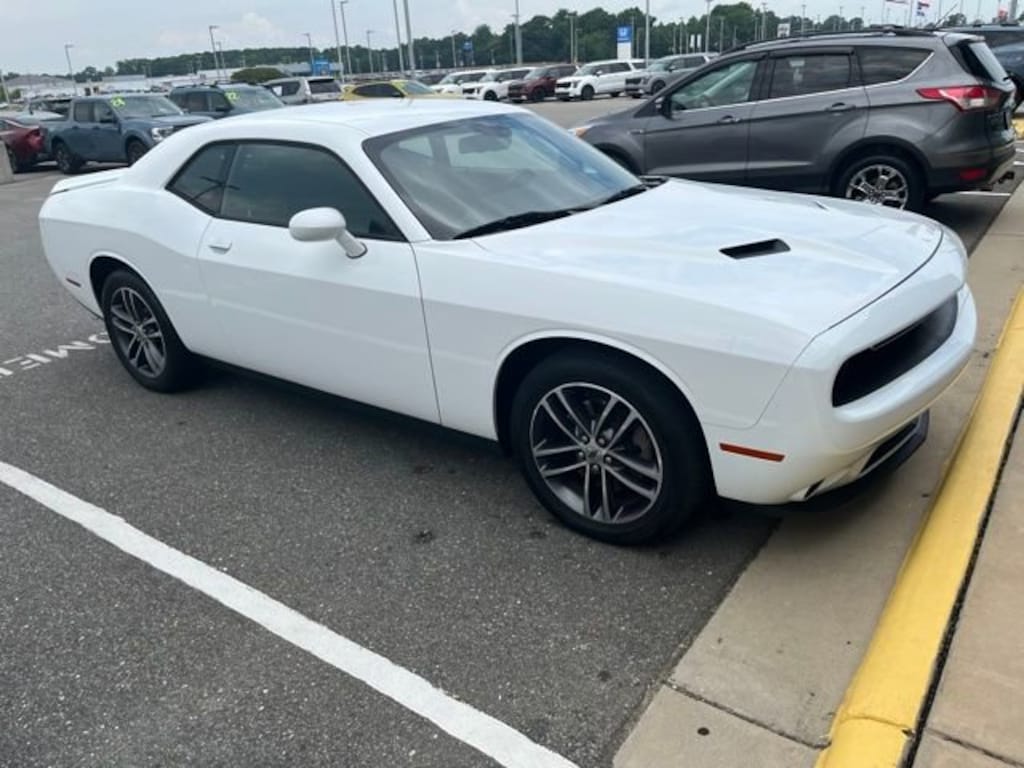 Used 2019 Dodge Challenger SXT Coupe