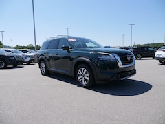 2024 Nissan Pathfinder SL SUV