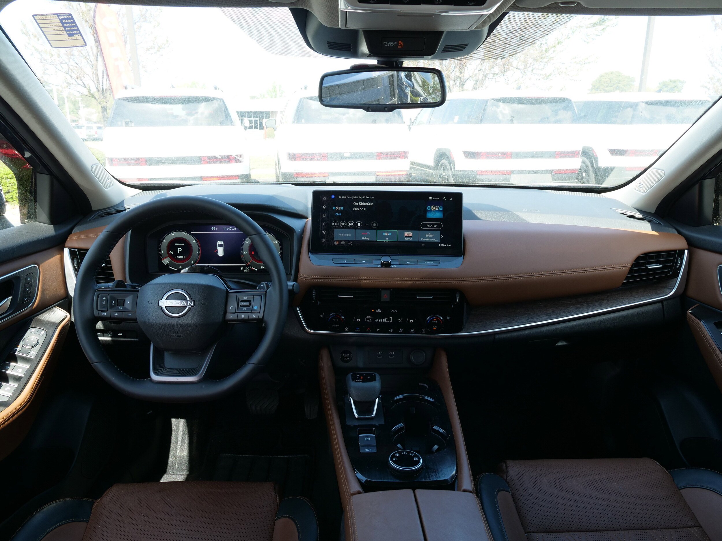 2025 Nissan Rogue Platinum - Photo 19