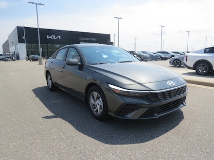 2025 Hyundai Elantra SE Sedan