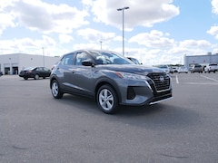 2025 Nissan Kicks Play S SUV