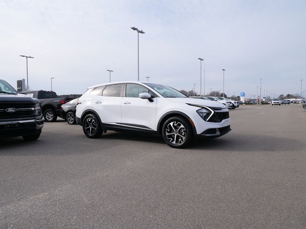 Used 2023 Kia Sportage EX SUV