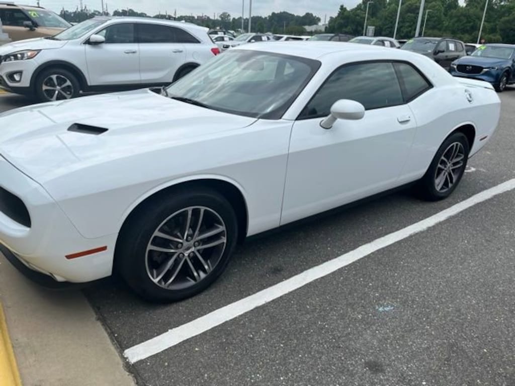 Used 2019 Dodge Challenger SXT Coupe