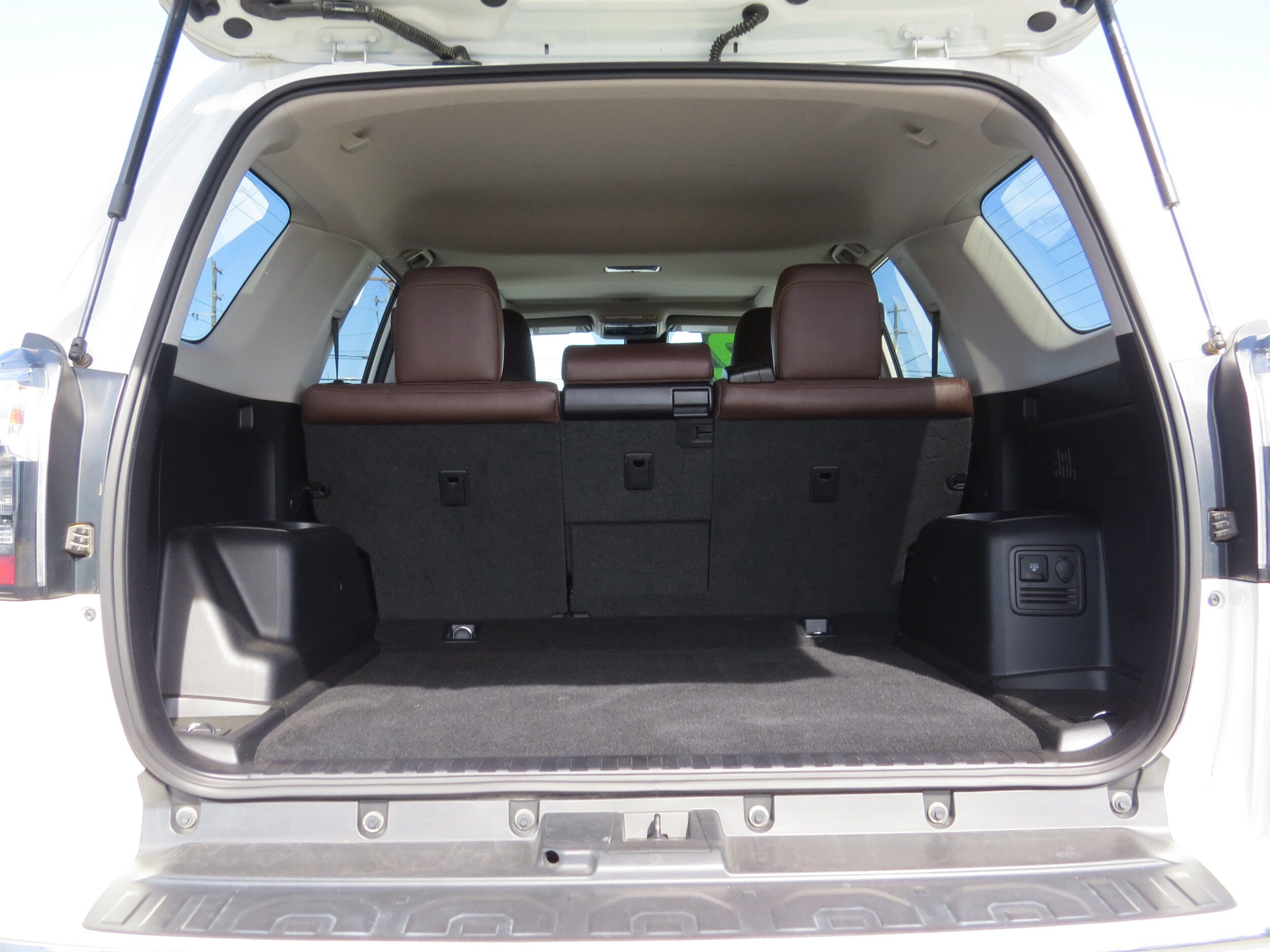 2022 Toyota 4Runner Limited - Photo 14