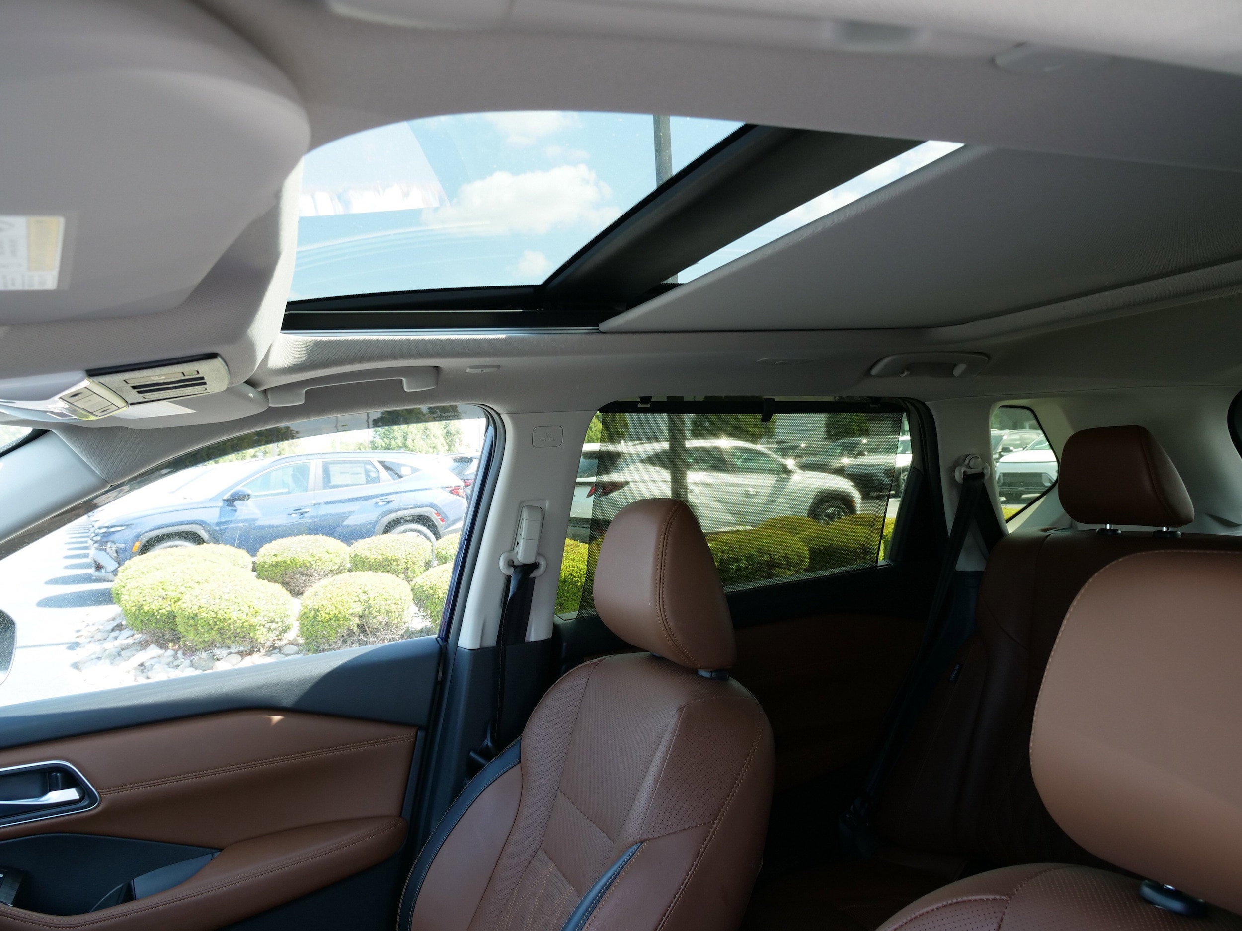 2025 Nissan Rogue Platinum - Photo 28