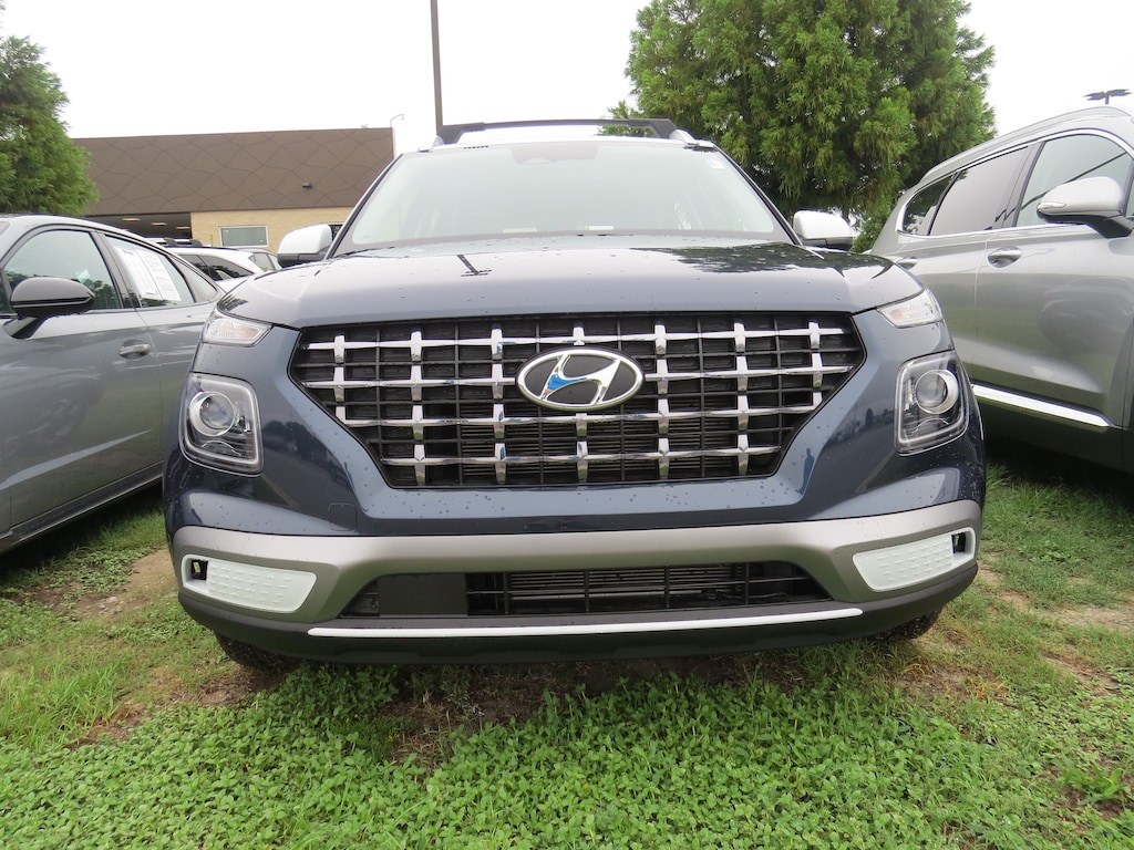 Certified 2025 Hyundai