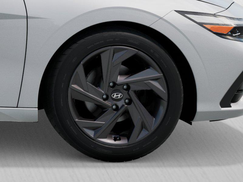 2026 Hyundai Elantra SEL SPORT PLUS 4dr Car Slide 7