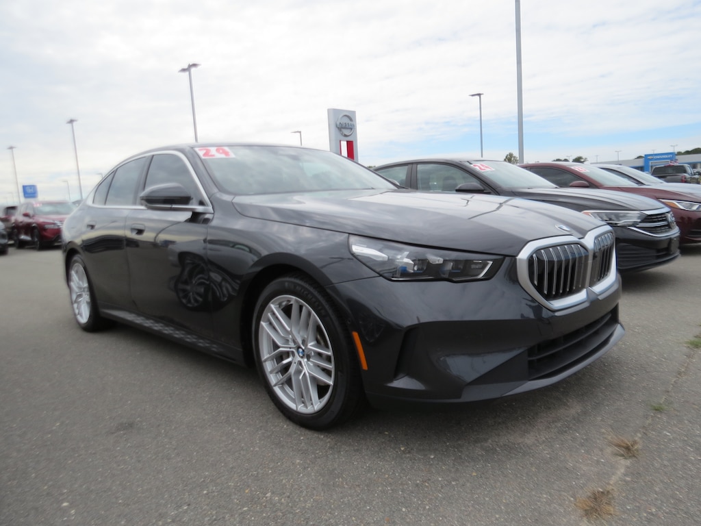 Used 2024 BMW 530i xDrive Sedan