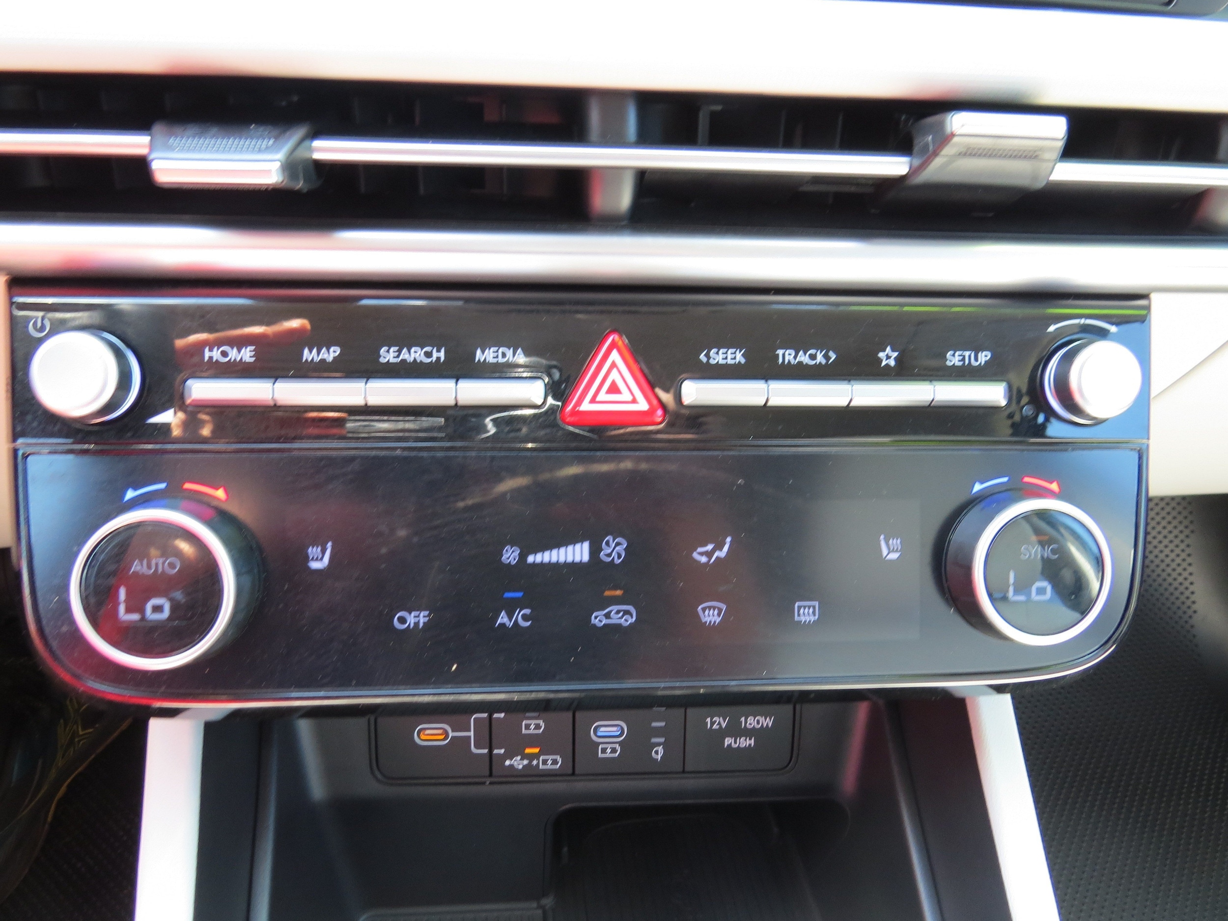 2025 Hyundai Tucson SEL - Photo 21