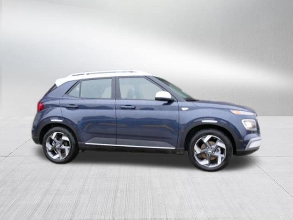 New 2026 Hyundai Venue SEL w/Two-Tone Roof SUV