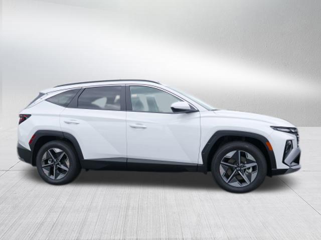 2025 Hyundai Tucson SEL photo 2