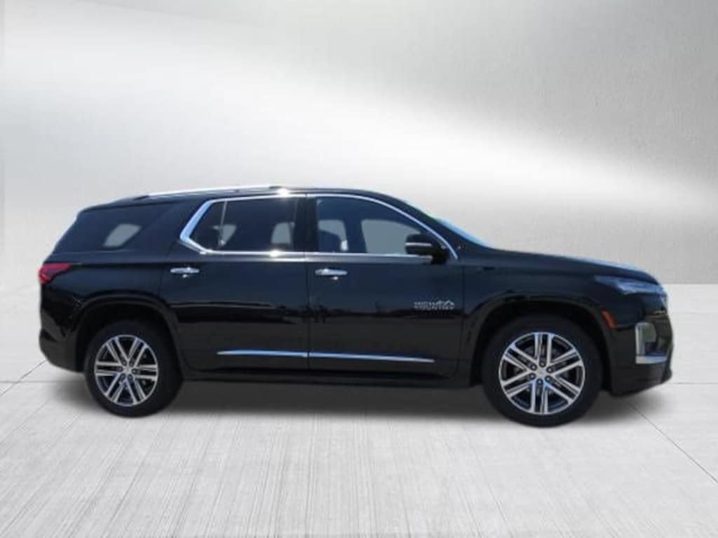 Used 2022 Chevrolet Traverse High Country SUV