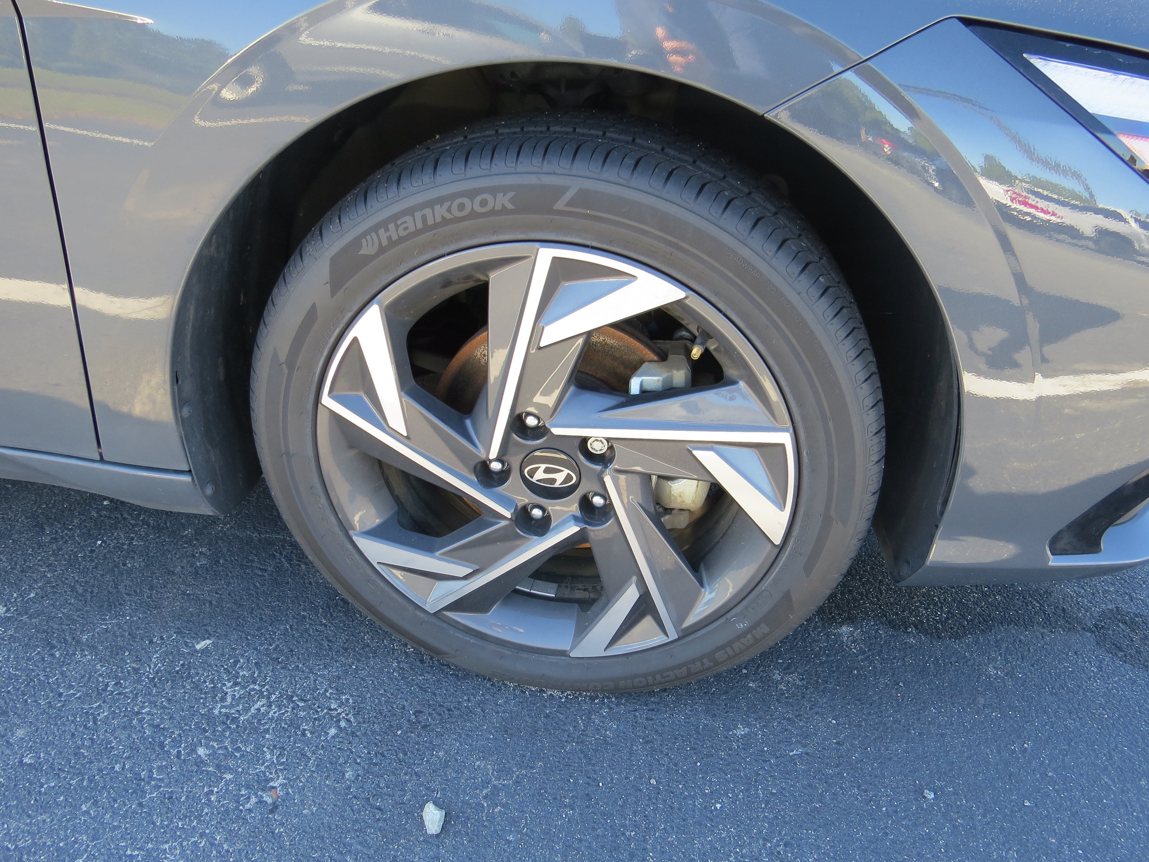 2024 Hyundai Elantra Limited - Photo 7