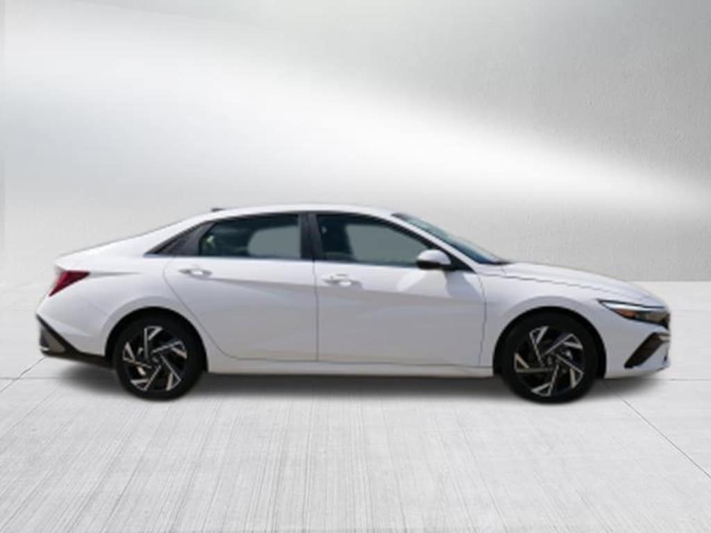 New 2026 Hyundai Elantra Limited Sedan