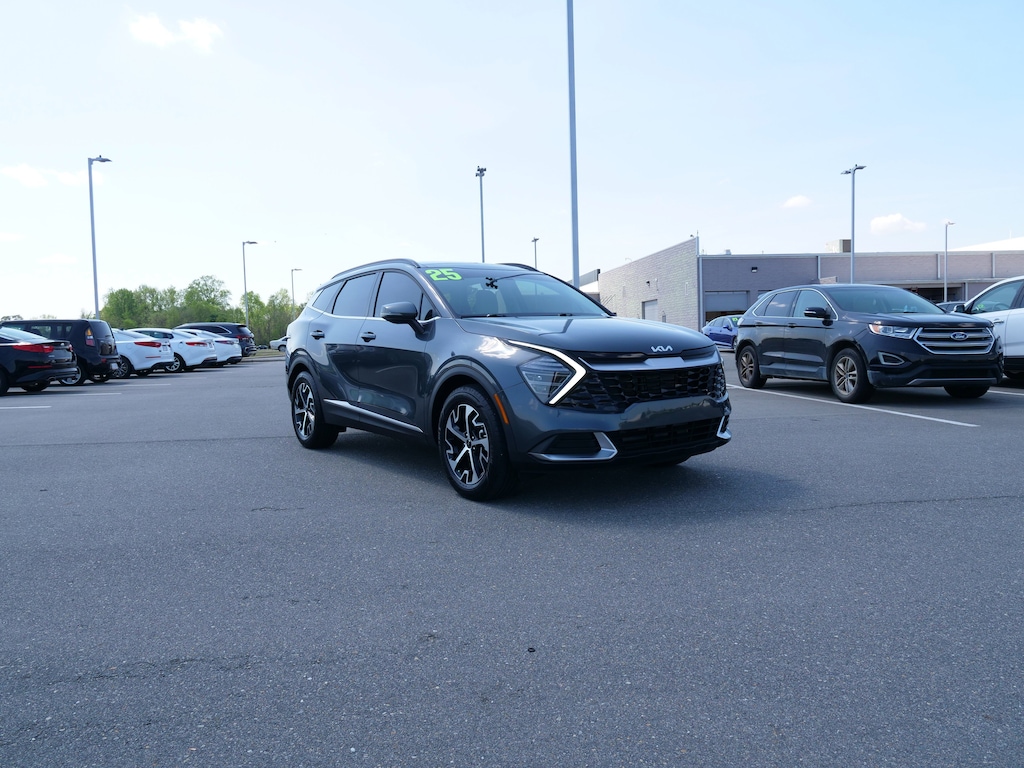 Used 2025 Kia Sportage EX SUV