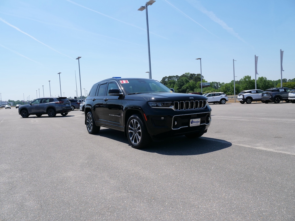 Used 2023 Jeep Grand Cherokee Overland SUV