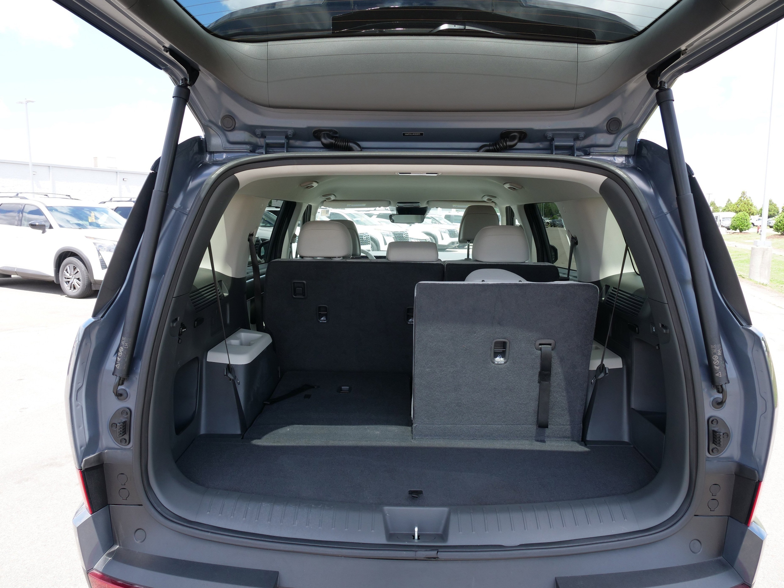 2024 Hyundai Santa Fe SE - Photo 12