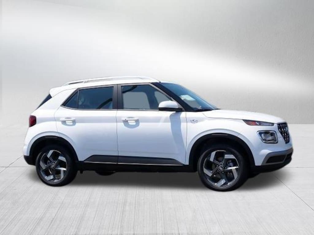 New 2026 Hyundai Venue SEL SUV
