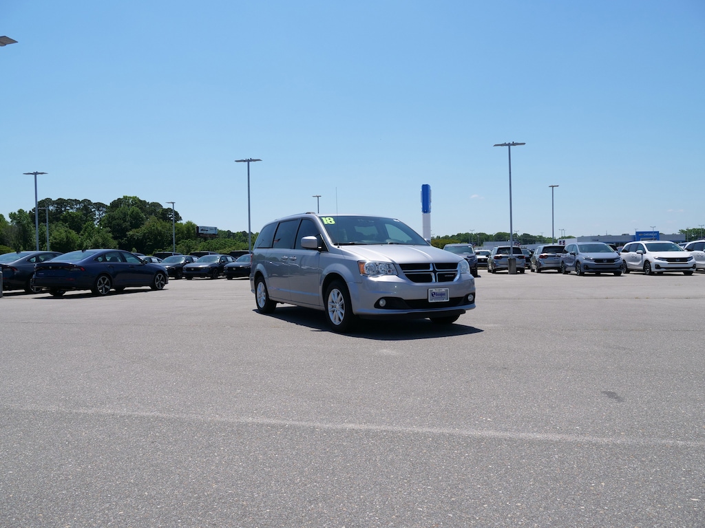 Used 2018 Dodge Grand Caravan SXT Van Passenger Van