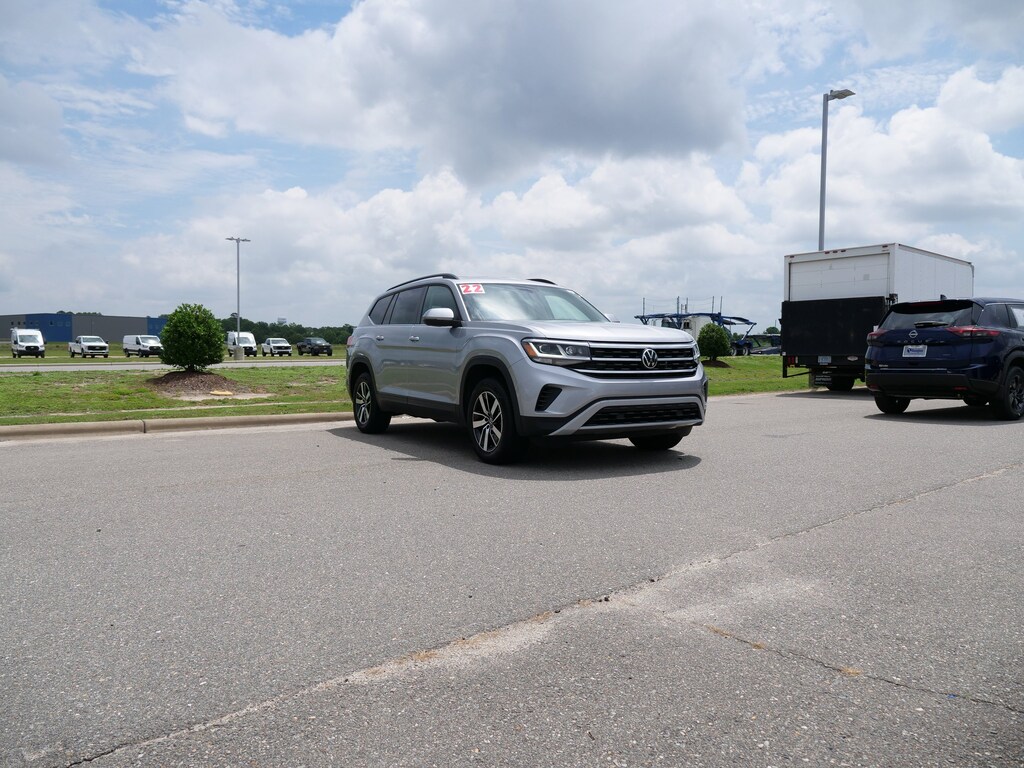 Used 2022 Volkswagen Atlas 2.0T SE SUV