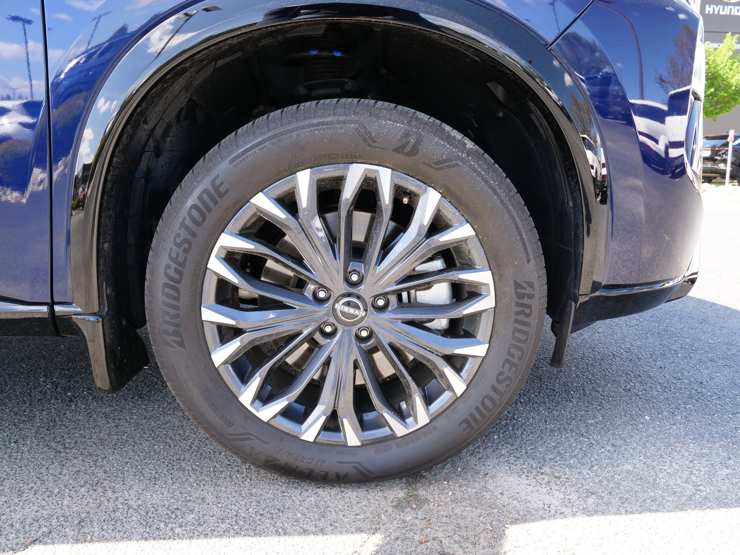 2025 Nissan Rogue Platinum - Photo 10