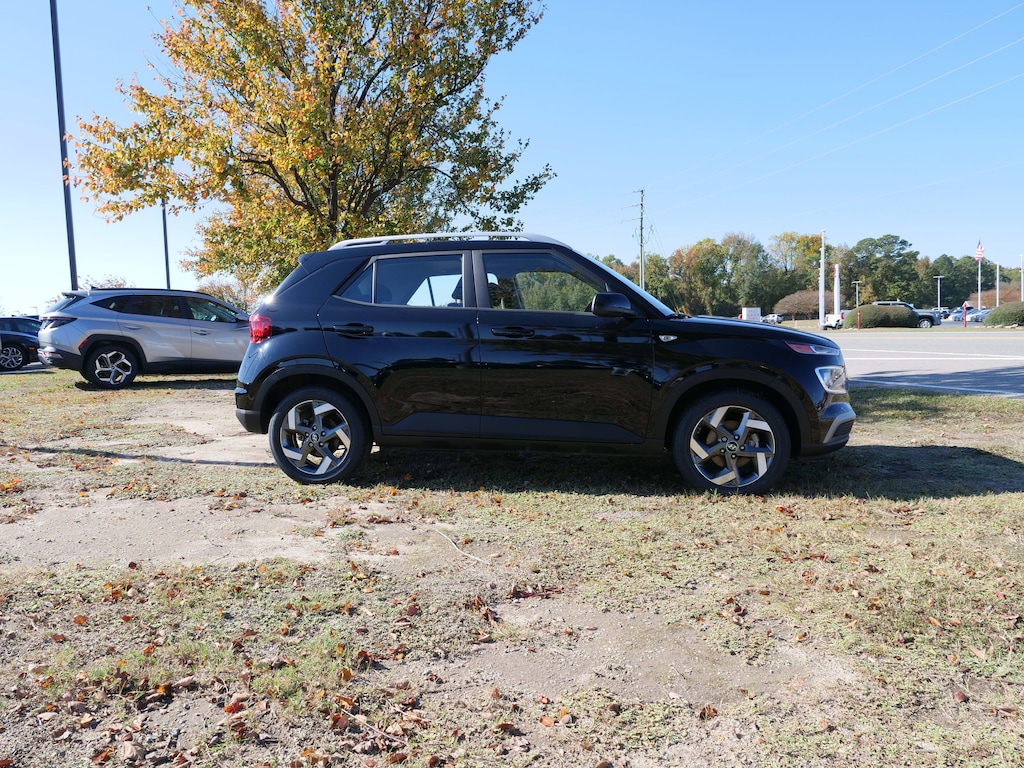 Certified 2022 Hyundai Venue SEL SUV