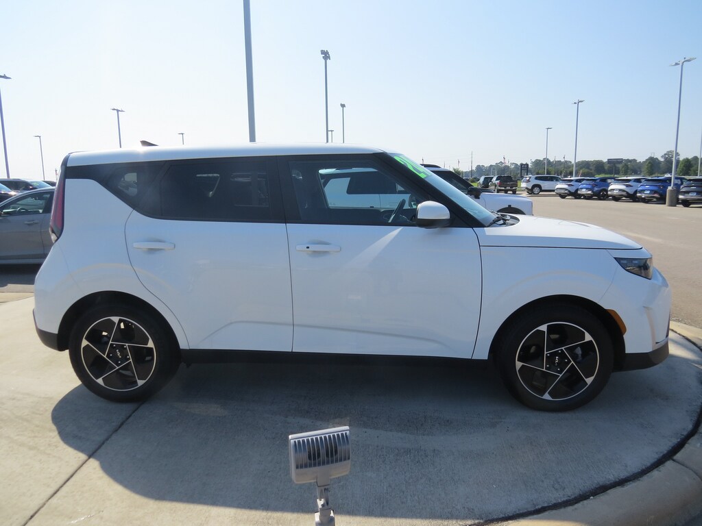 Used 2024 Kia Soul EX Hatchback