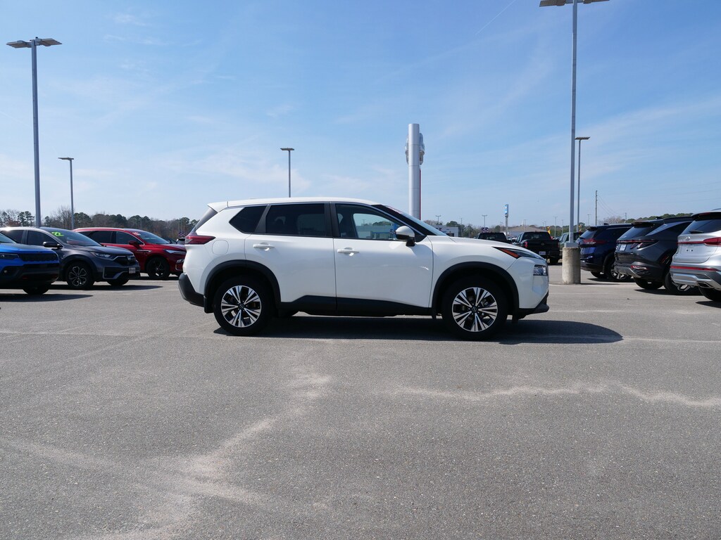 Used 2023 Nissan Rogue SV SUV