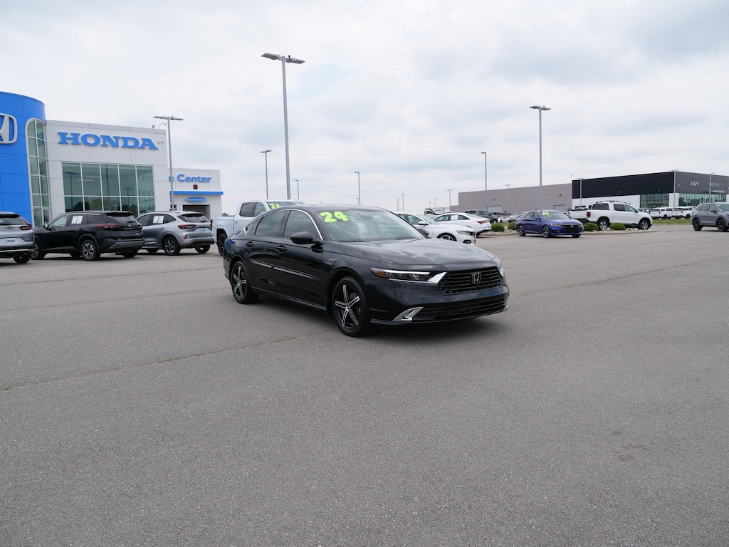 Used 2024 Honda Accord EX Sedan