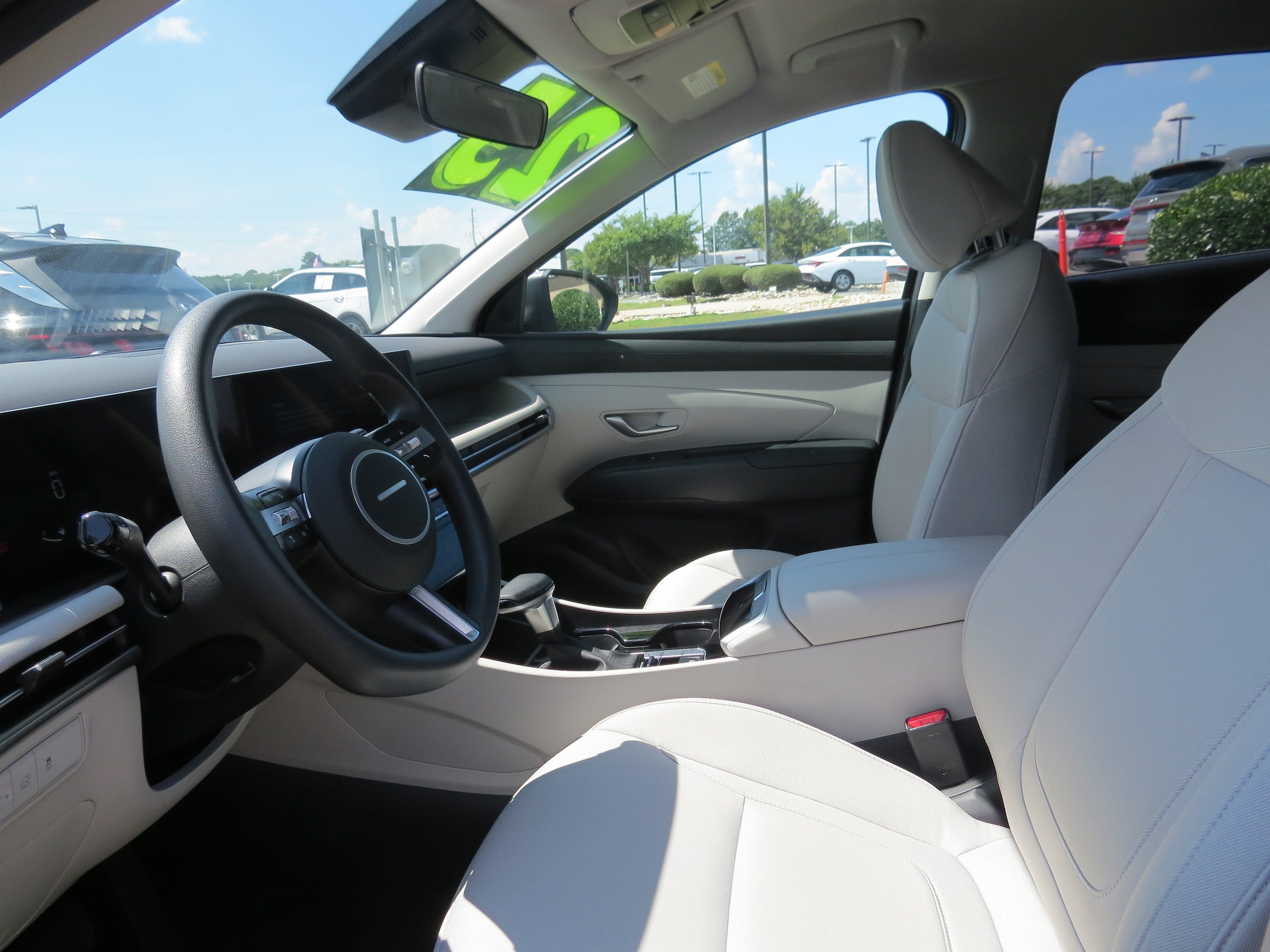 2025 Hyundai Tucson SEL - Photo 14