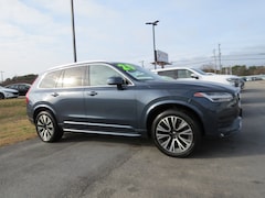 2020 Volvo XC90 T6 Momentum 7 Passenger SUV