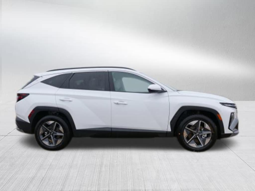 New 2026 Hyundai Tucson SEL FWD SUV