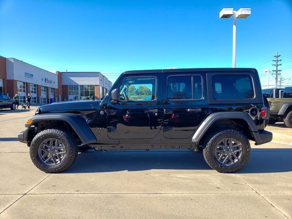 New 2026 Jeep Wrangler Sport S SoftTop
