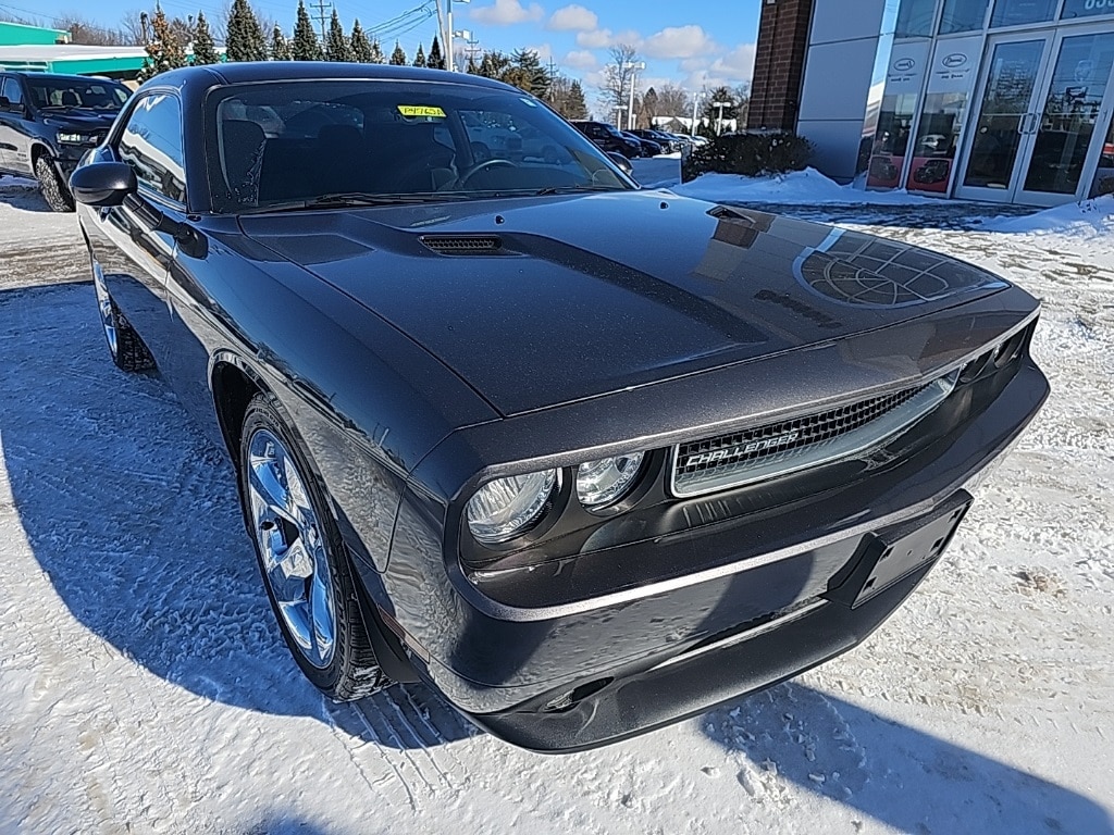 Used 2014 Dodge Challenger SXT Coupe