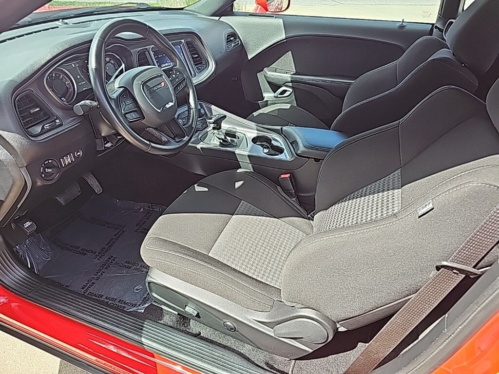 2023 Dodge Challenger GT AWD photo 2