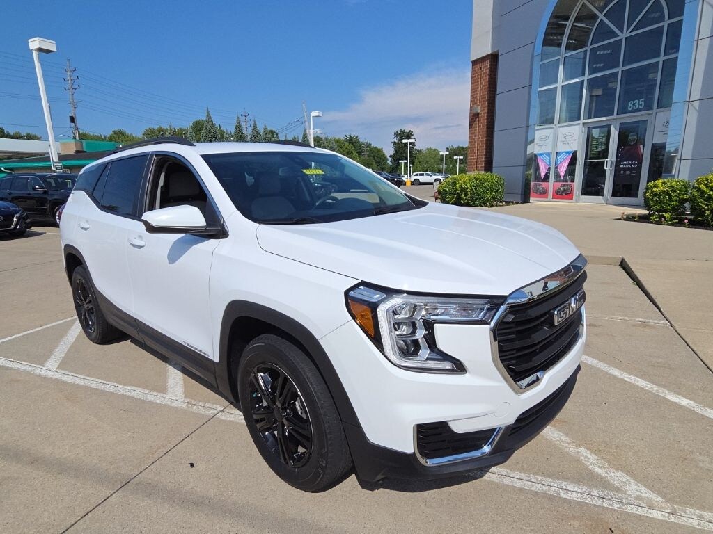 Used 2022 GMC Terrain SLE SUV
