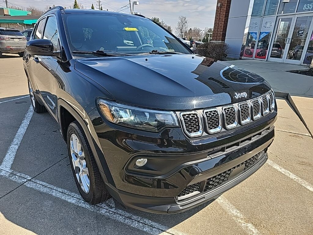 Used 2023 Jeep Compass Latitude Lux SUV