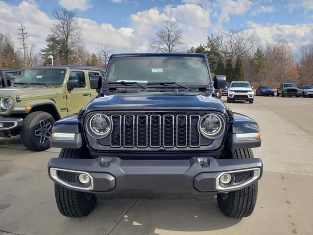 New 2026 Jeep Gladiator Truck