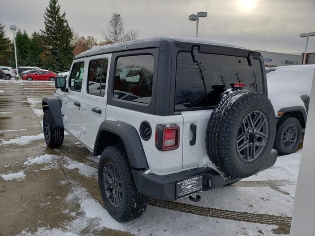 New 2026 Jeep Wrangler Sport S SoftTop