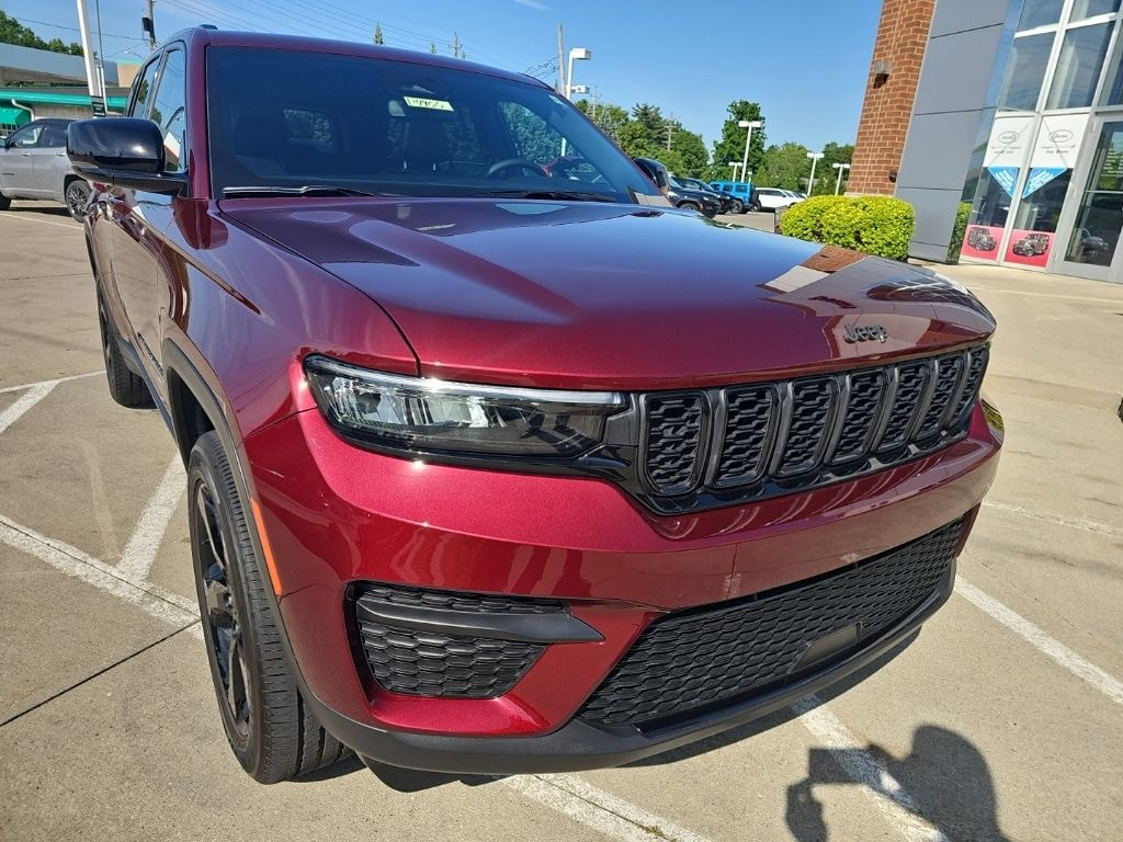 Used 2024 Jeep Grand Cherokee Altitude X SUV