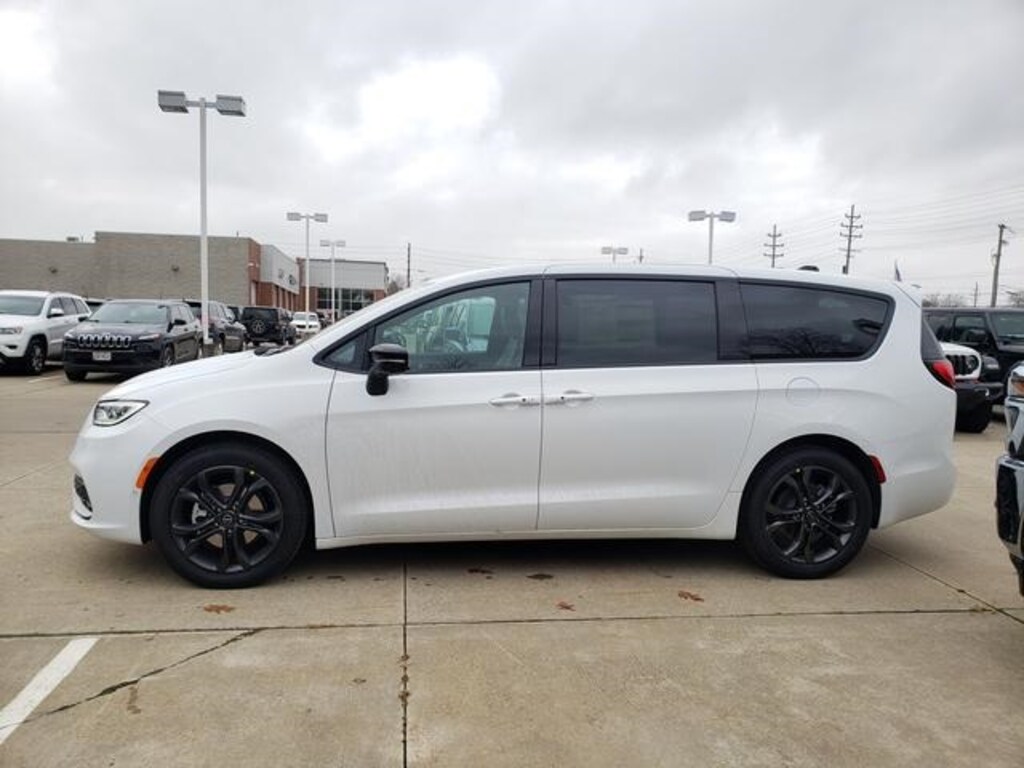 New 2026 Chrysler Pacifica Select Minivan/Van