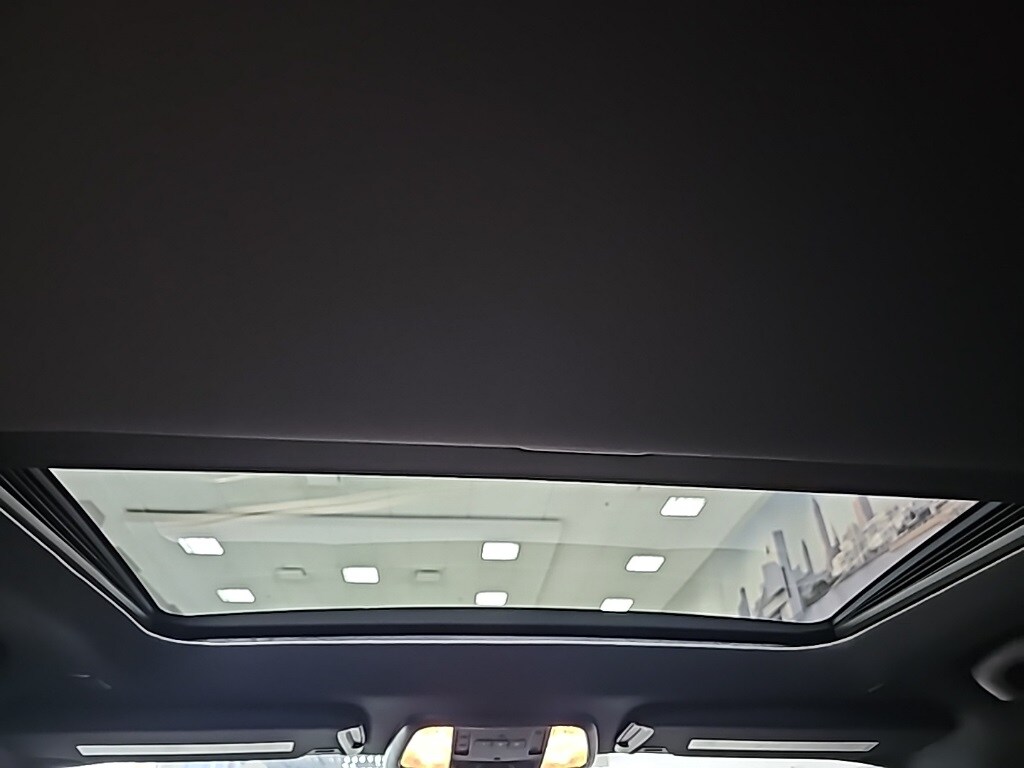 2022 Dodge Charger SRT8 Hellcat Widebody photo 3