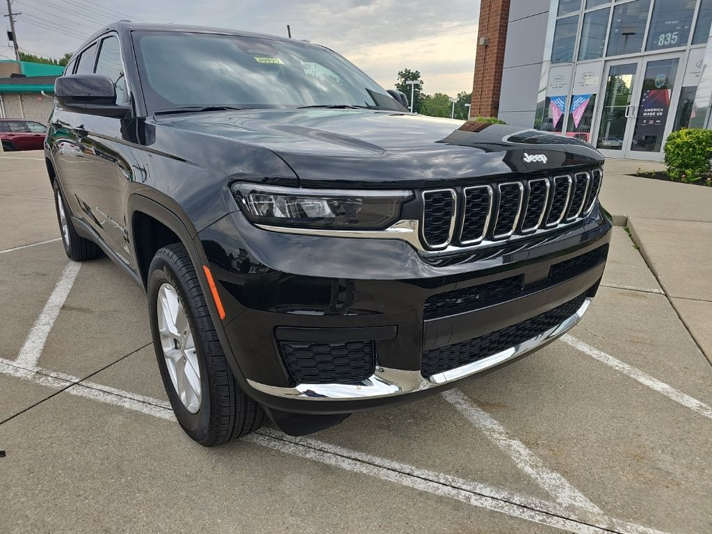 Certified 2025 Jeep Grand Cherokee L Laredo SUV