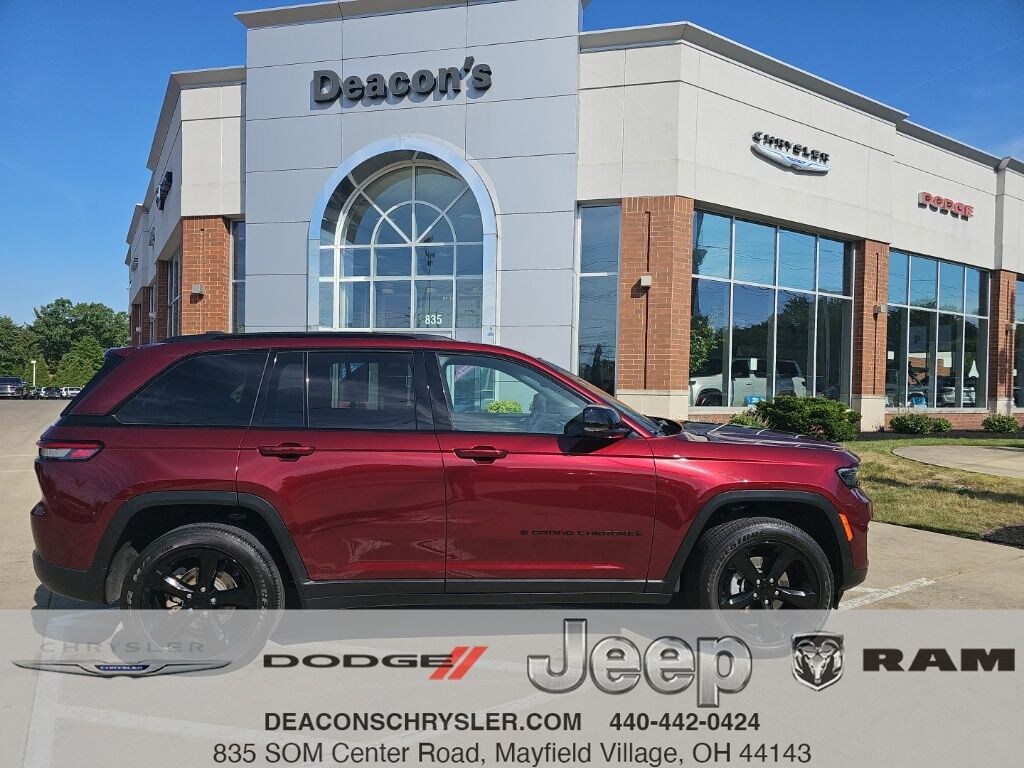 Used 2024 Jeep Grand Cherokee Altitude X SUV