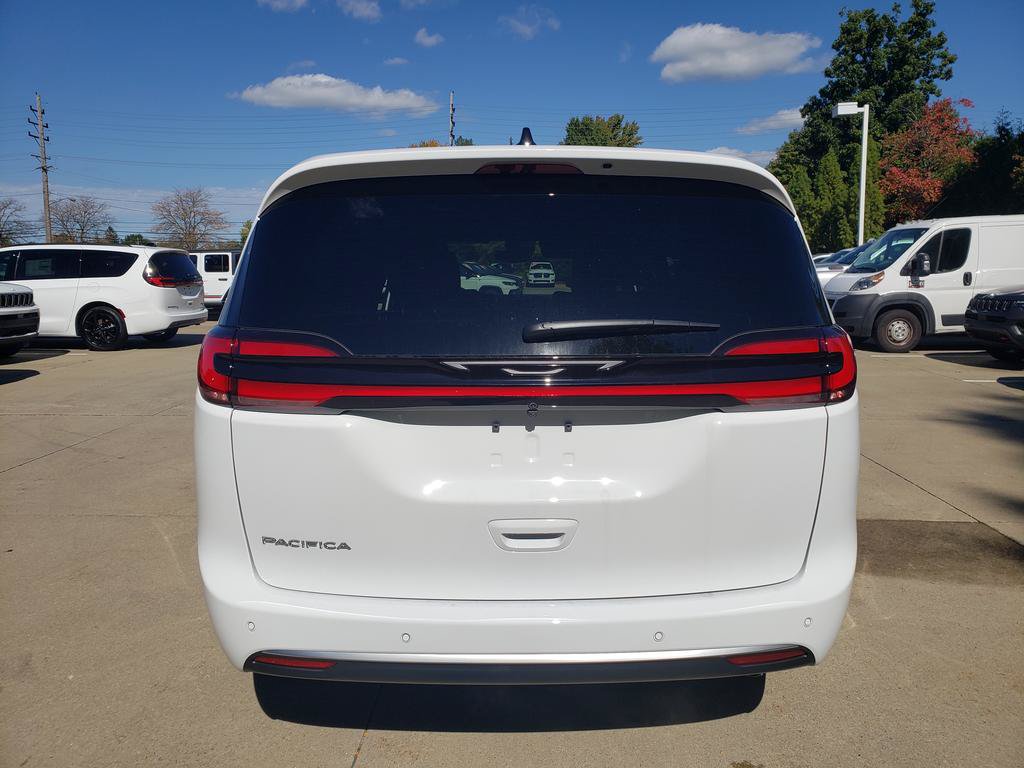 New 2027 Chrysler Pacifica