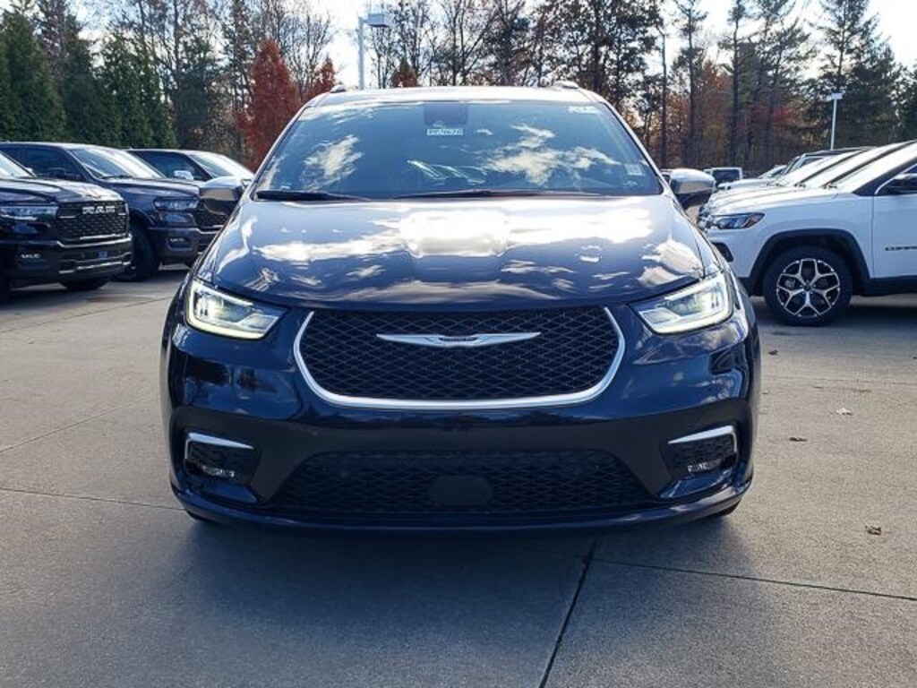 New 2026 Chrysler Pacifica Pinnacle Minivan/Van