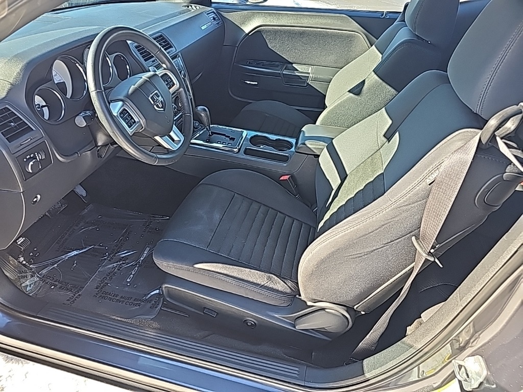 Used 2014 Dodge Challenger SXT Coupe
