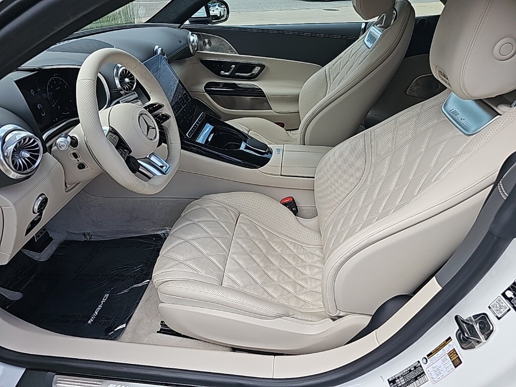 2022 Mercedes Benz SL 55 AMG photo 2