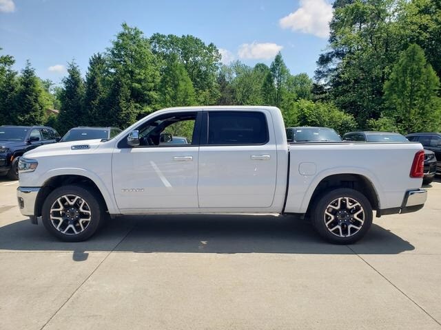 2025 Ram 1500 Laramie photo 3