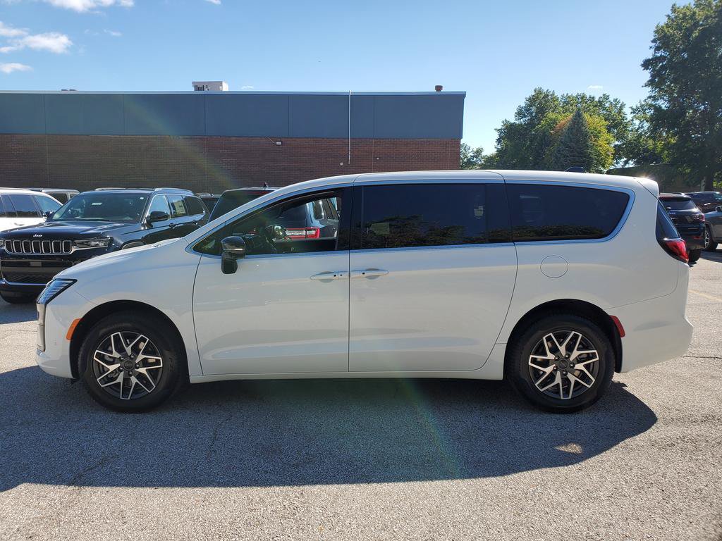 New 2027 Chrysler Pacifica